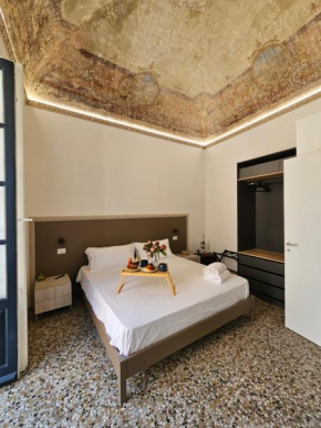 Grey House Apartments, Catania